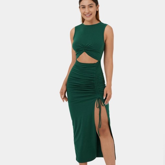 HALARA Dresses & Skirts - Halara Twisted Cut Out Ruched Drawstring Split Hem Bodycon Midi Casual Dress